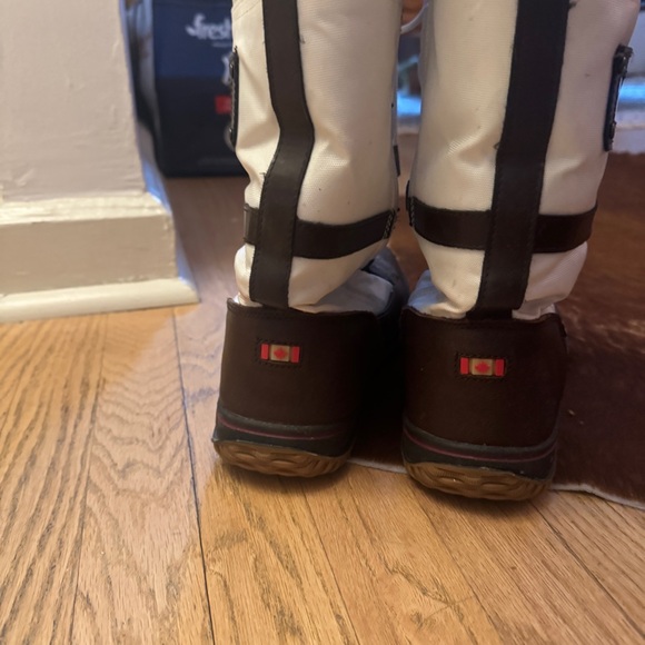 Pajar Snowboors size 10 women - Picture 5 of 6